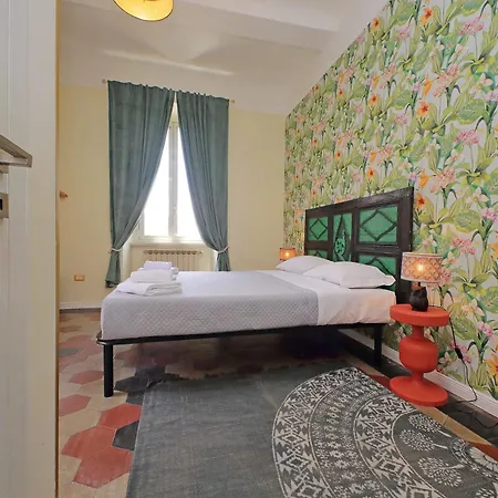 Colosseo Kokedama Frühstückspension 4*