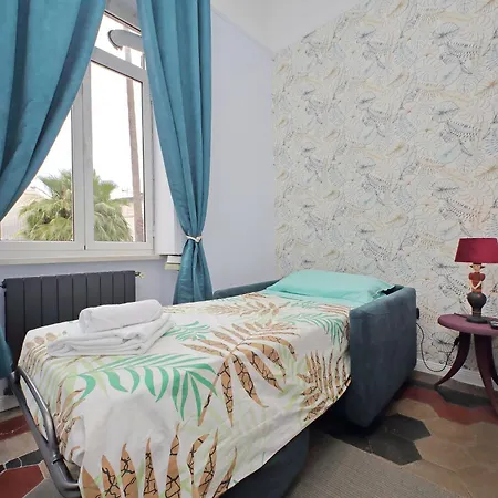 Frühstückspension Colosseo Kokedama 4*